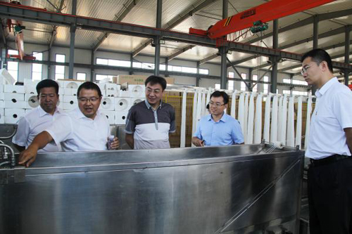 新华社辽宁分社社长王振宏一行人员莅临Kaiyun产业园区调研